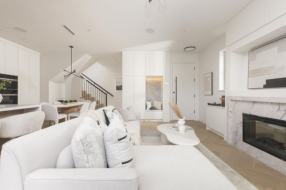 2 240 E 37th Avenue Vancouver, BC - 12