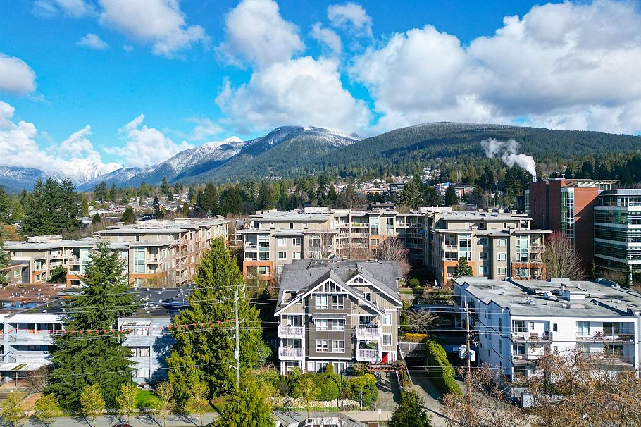 201 128 W 21st Street North Vancouver, BC - 21