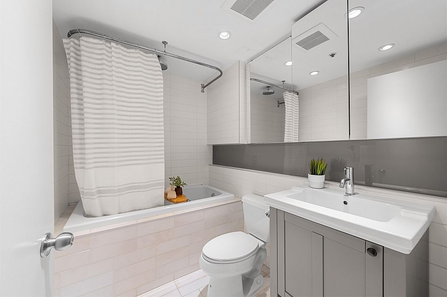 413 1529 W 6th Avenue Vancouver, BC - 17