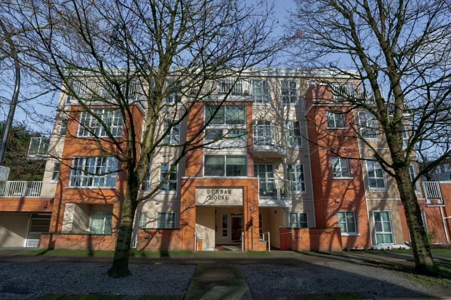 402 3621 W 26th Avenue Vancouver, BC - 2