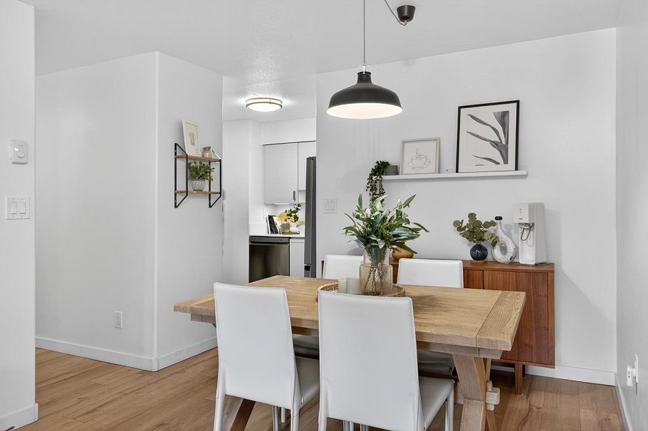 101 1689 E 4th Avenue Vancouver, BC - 9