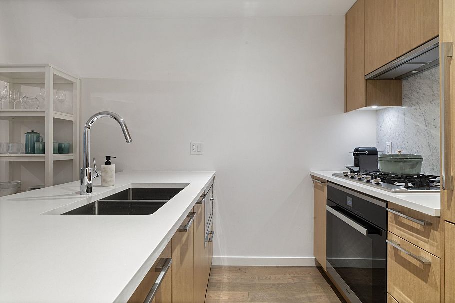 105 5383 Cambie Street Vancouver, BC - 14