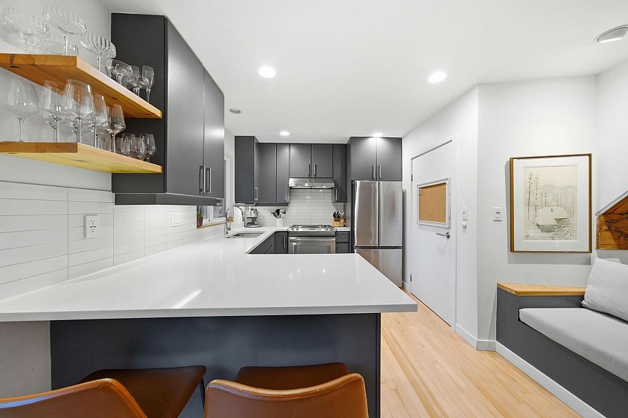 1616 Roxbury Road North Vancouver, BC - 10