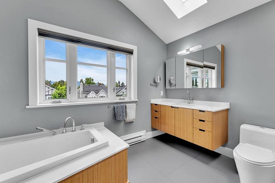 57 W 17th Avenue Vancouver, BC - 15