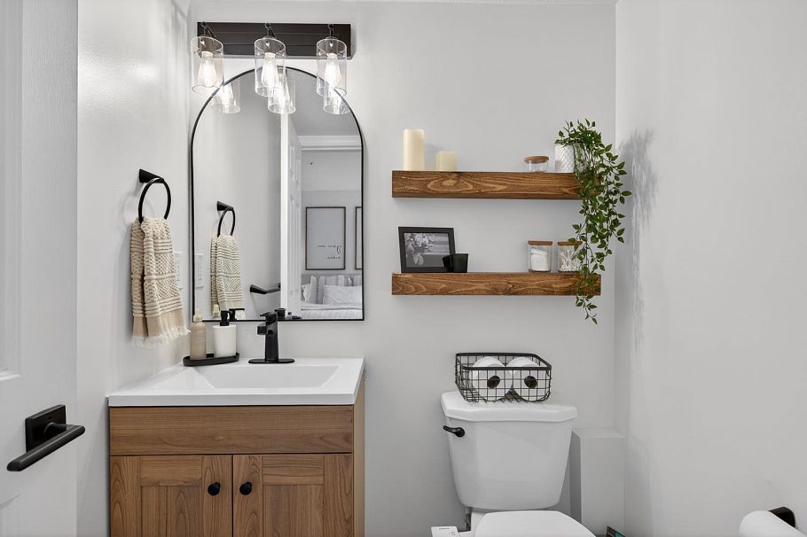 101 1689 E 4th Avenue Vancouver, BC - 24