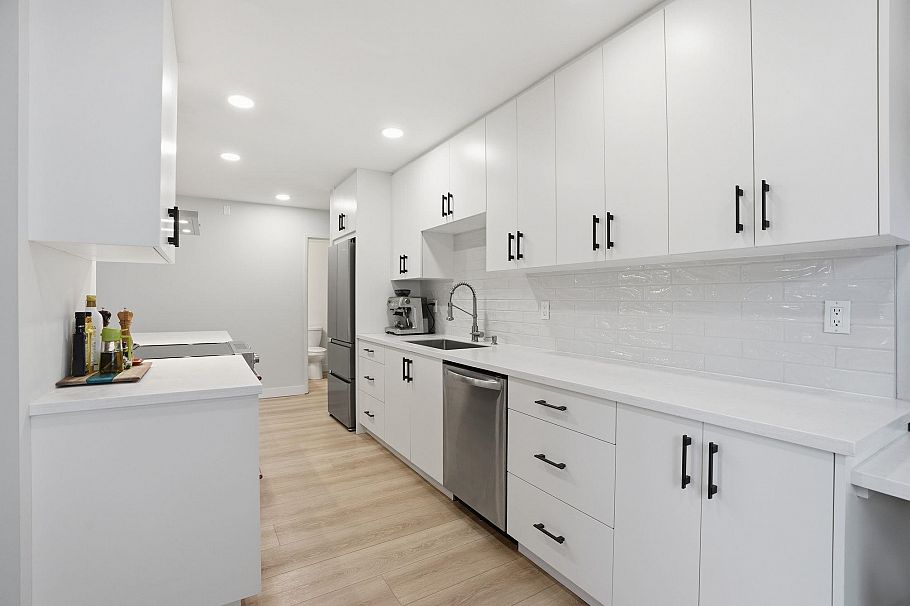 303 1516 Charles Street Vancouver, BC - 14