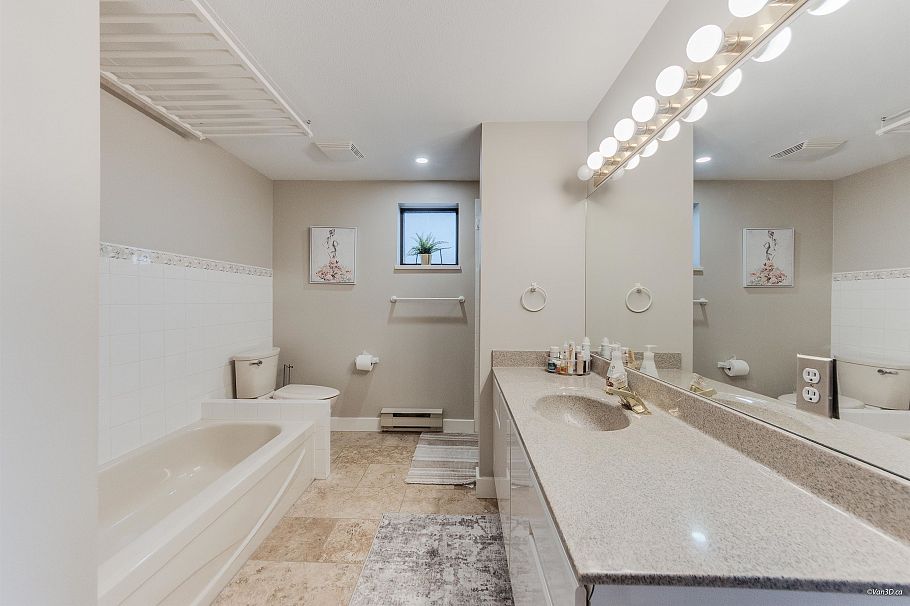 6 2150 SE Marine Drive Vancouver, BC - 16