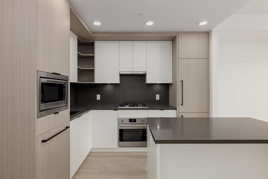 406 2268 E Broadway Street Vancouver, BC - 8