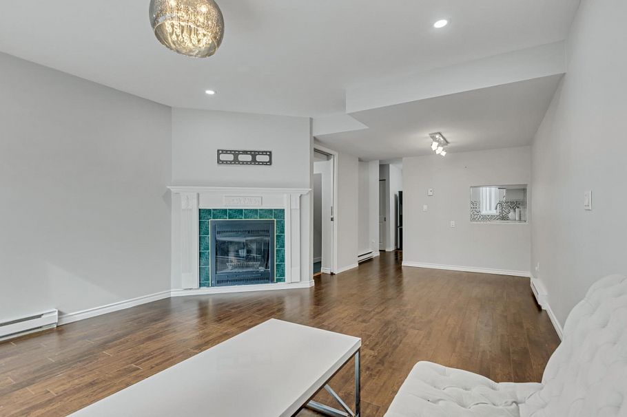 5 1535 St. Georges Avenue North Vancouver, BC - 5