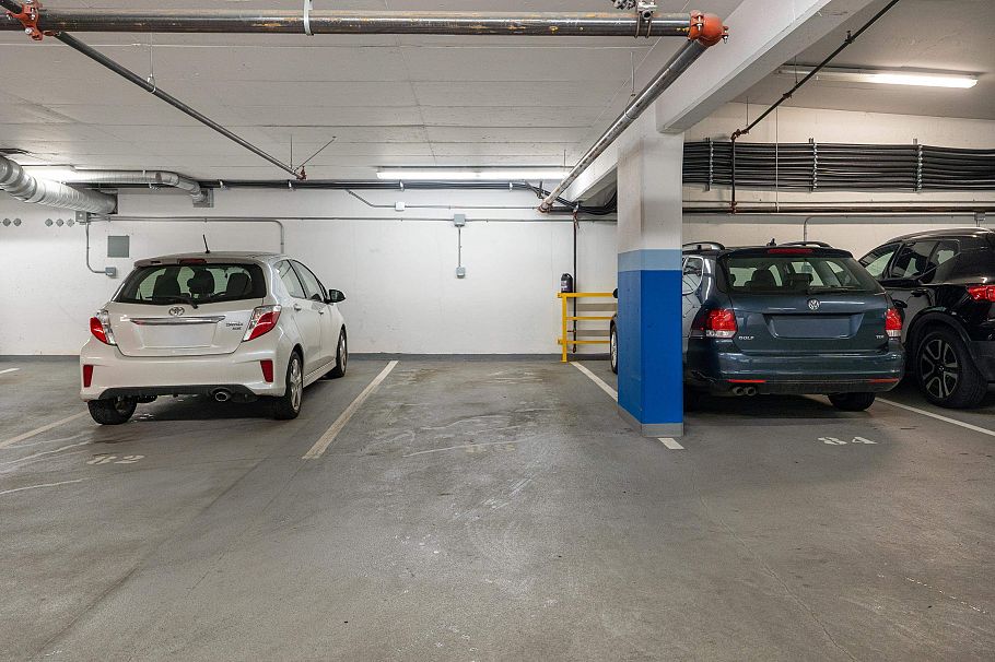 302 2321 Scotia Street Vancouver, BC - 26