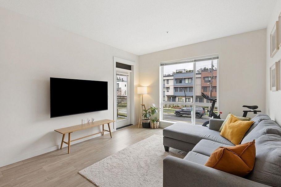 211 625 E 3rd Street North Vancouver, BC - 9