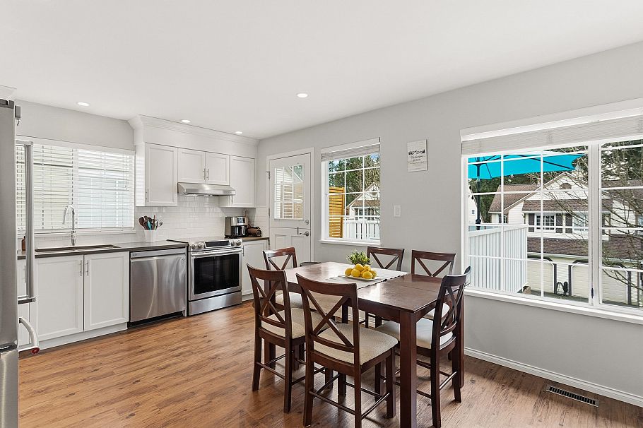 46 3939 Indian River Drive North Vancouver, BC - 17