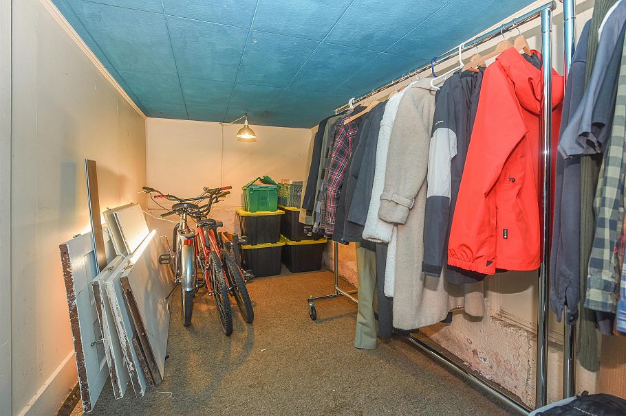 2881 Adanac Street Vancouver, BC - 13