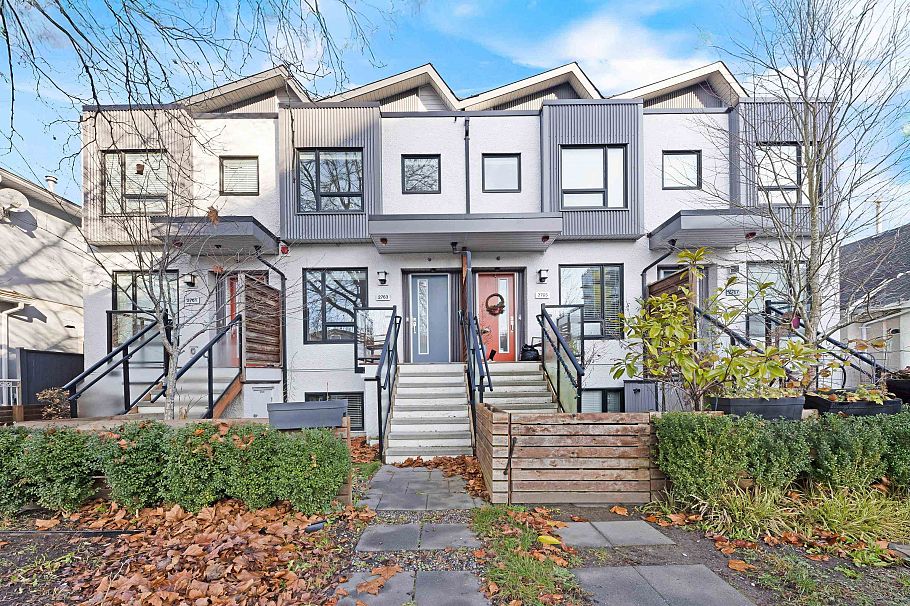 2763 Duke Street Vancouver, BC - 29