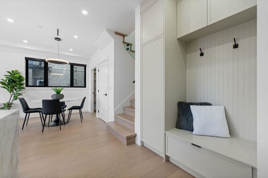 3 2282 E 8th Avenue Vancouver, BC - 17