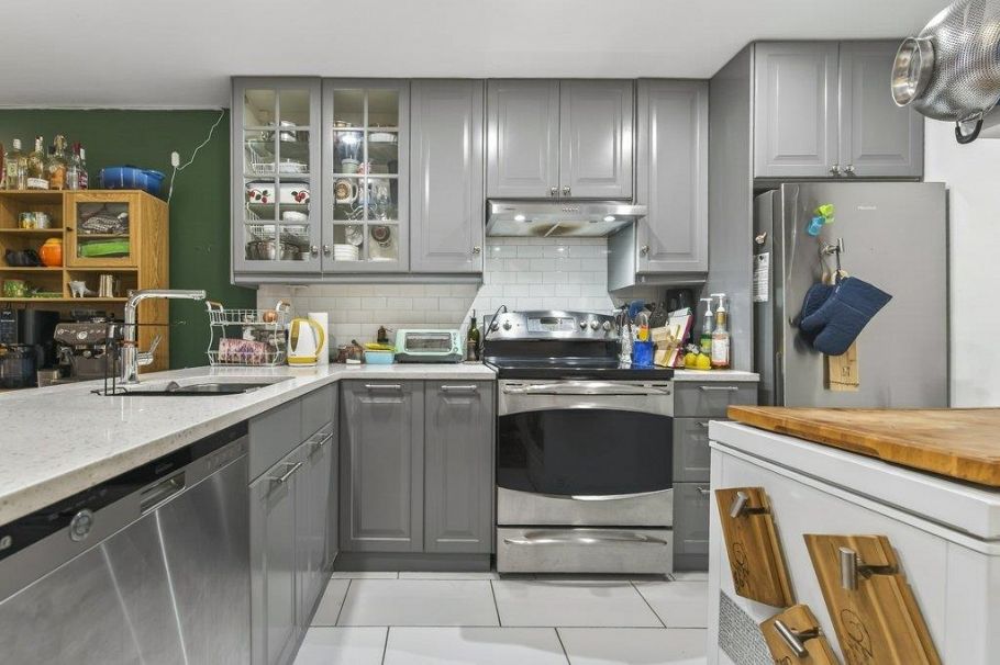 103 2333 Eton Street Vancouver, BC - 3