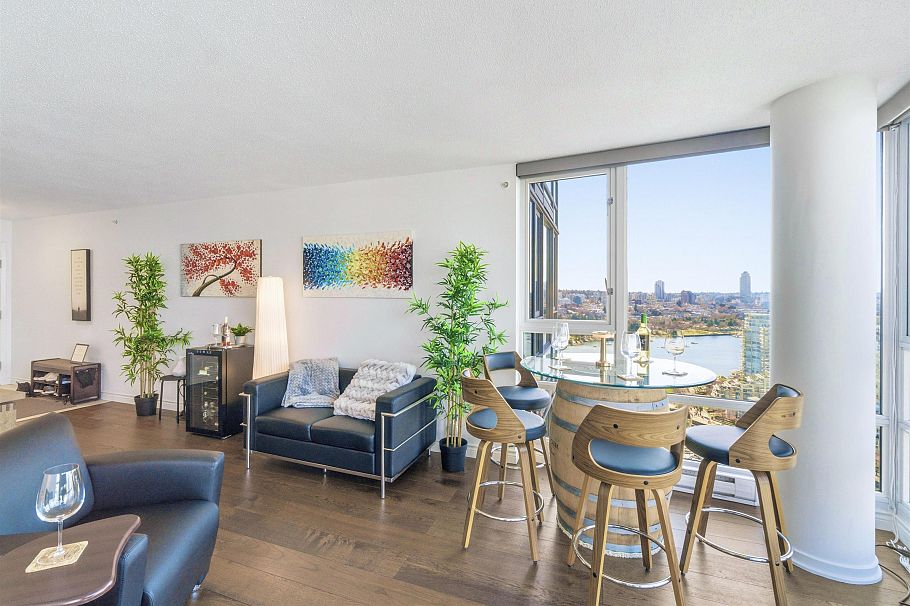 3608 1033 Marinaside Crescent Vancouver, BC - 8