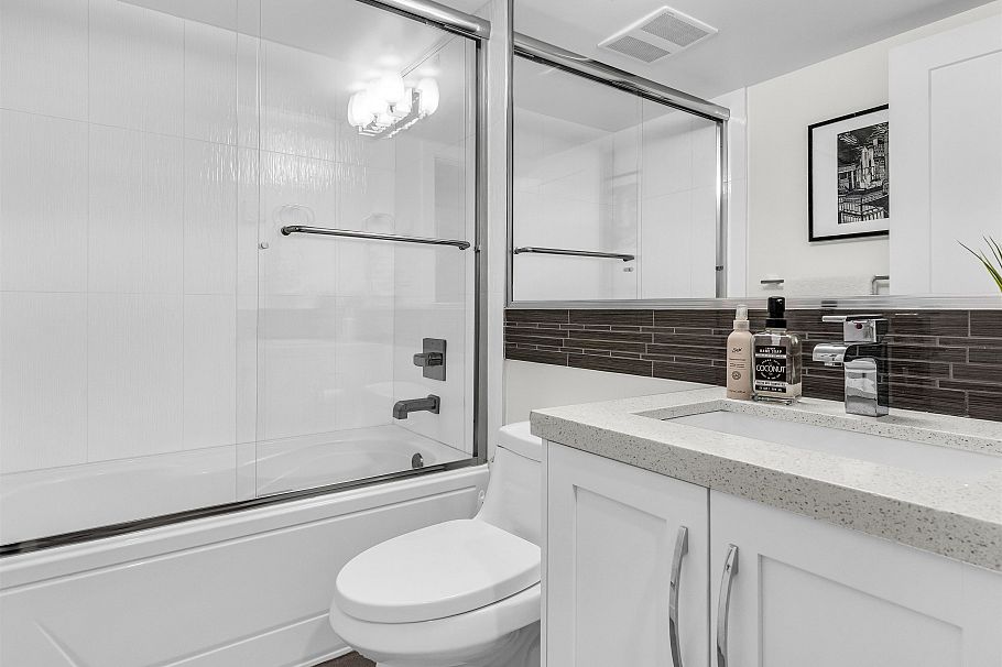 329 E 7th Avenue Vancouver, BC - 21