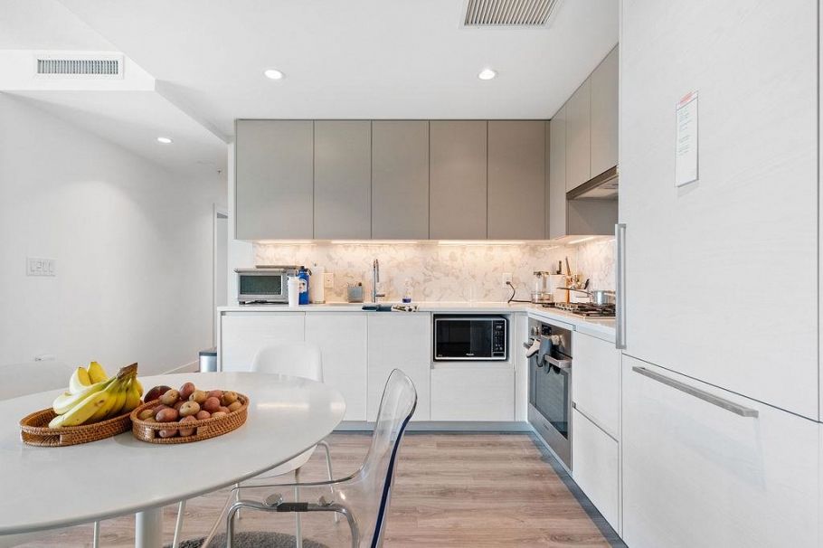 205 8188 Fraser Street Vancouver, BC - 5