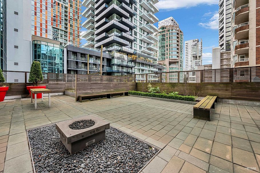 1605 1308 Hornby Street Vancouver, BC - 5