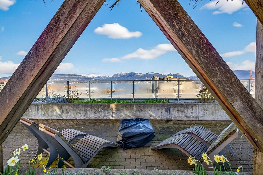 PH9 983 E Hastings Street Vancouver, BC - 21