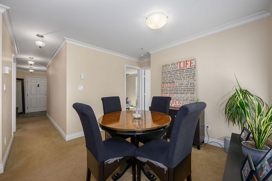 201 128 W 21st Street North Vancouver, BC - 8