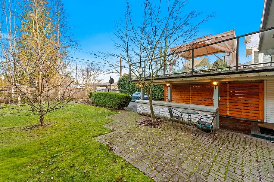 1436 Grand Boulevard North Vancouver, BC - 36