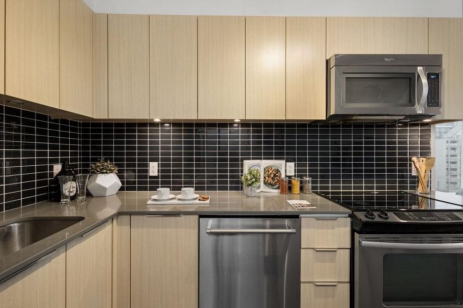 902 1325 Rolston Street Vancouver, BC - 15