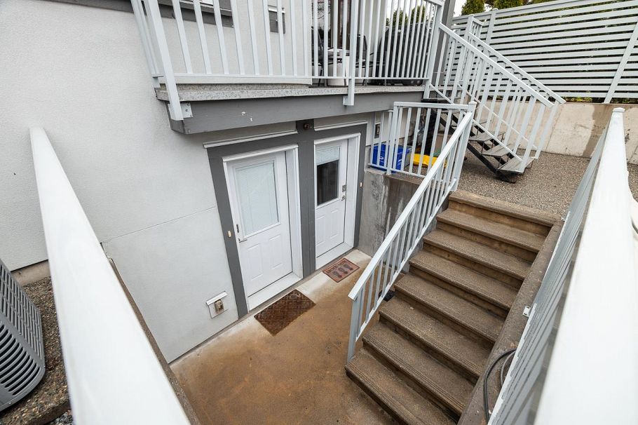 2388 E 2nd Avenue Vancouver, BC - 33