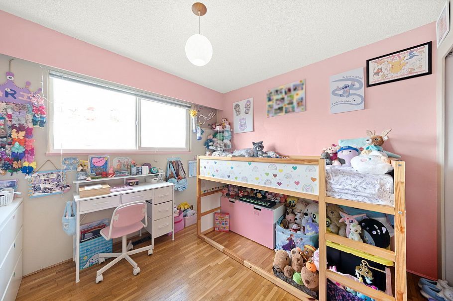 2540 E 24th Avenue Vancouver, BC - 16