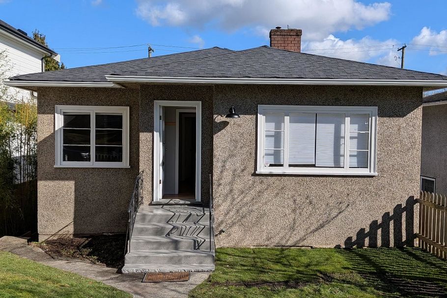 2161 E 20th Avenue Vancouver, BC - 21