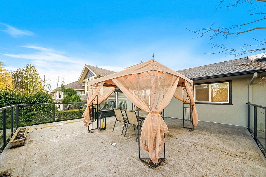 1436 Grand Boulevard North Vancouver, BC - 33