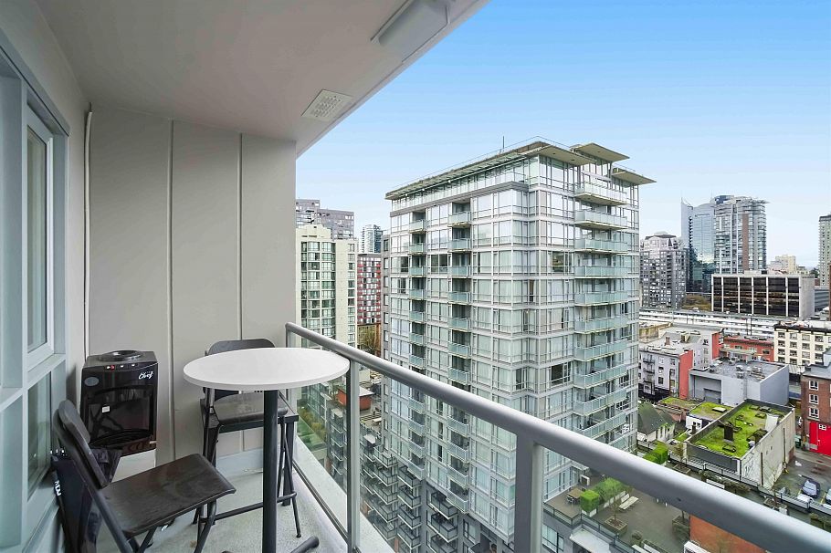1701 1001 Richards Street Vancouver, BC - 25