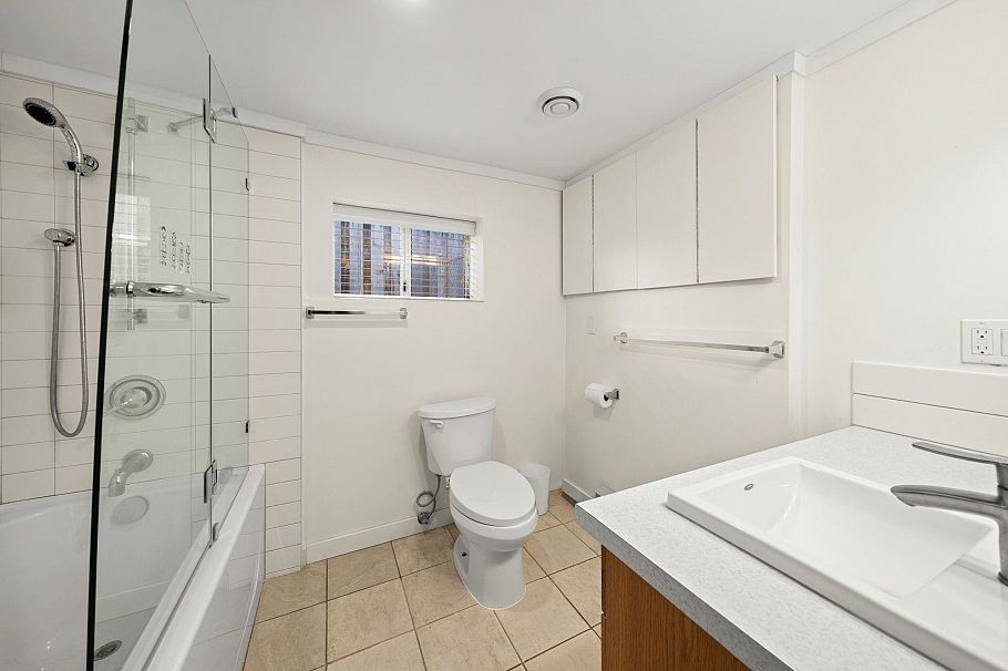 1436 Grand Boulevard North Vancouver, BC - 29