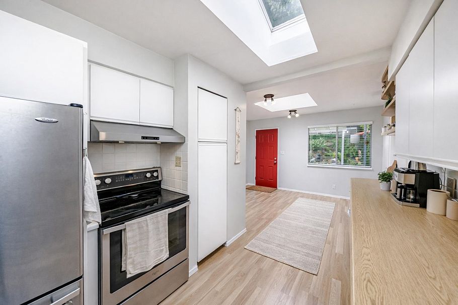 1749 Deep Cove Road North Vancouver, BC - 6