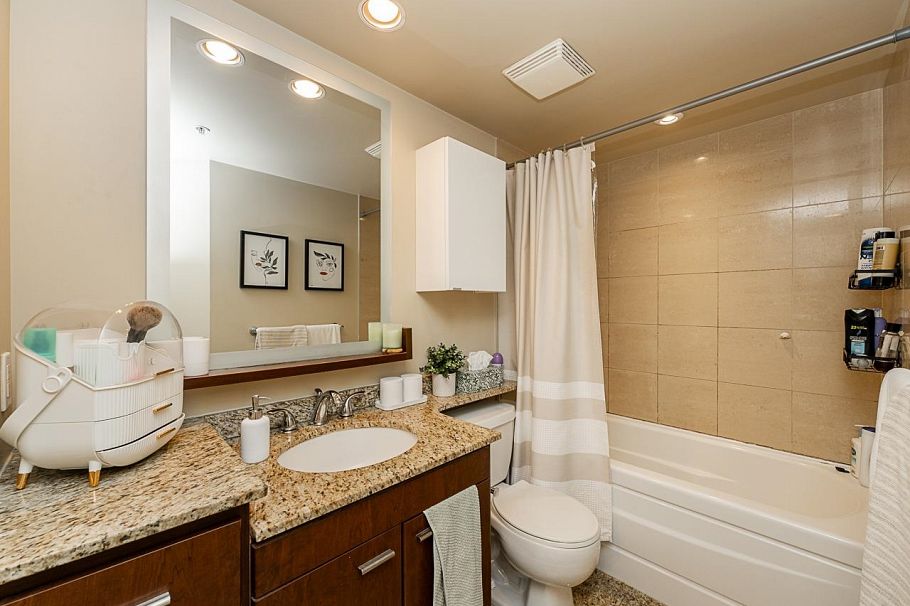 301 583 Beach Crescent Vancouver, BC - 5