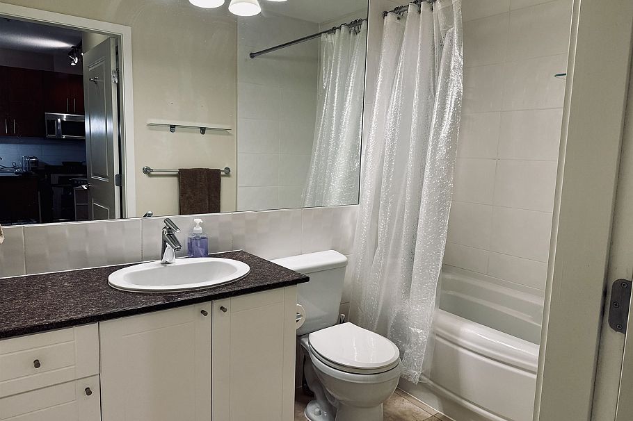 301 3651 Foster Avenue Vancouver, BC - 7