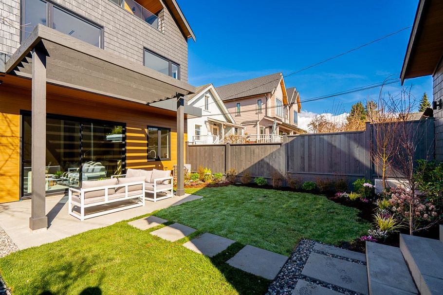 2 372 37 Avenue Vancouver, BC - 35