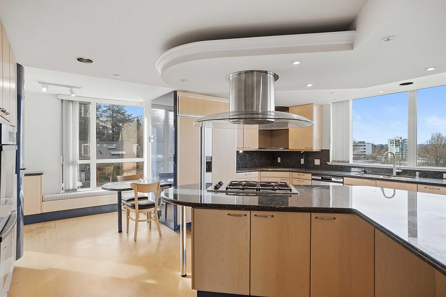 8 1350 W 14th Avenue Vancouver, BC - 14