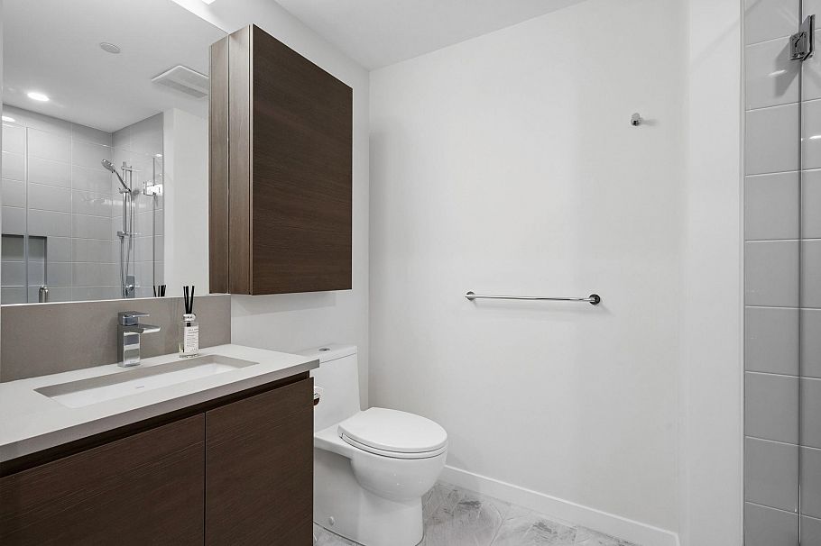 1410 4168 Lougheed Highway Burnaby, BC - 13