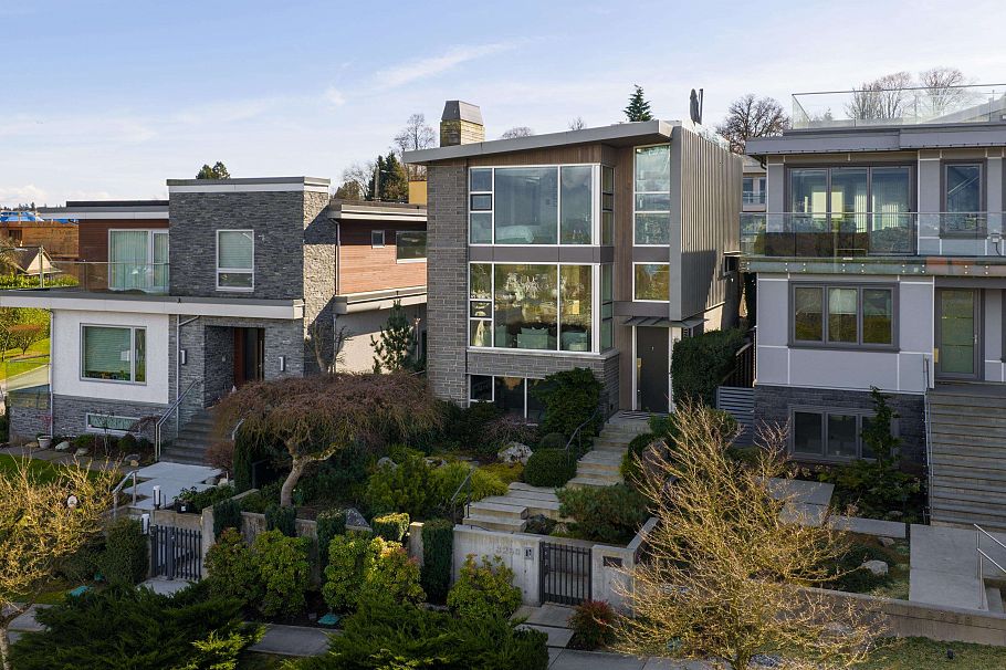 3250 W 20th Avenue Vancouver, BC - 12