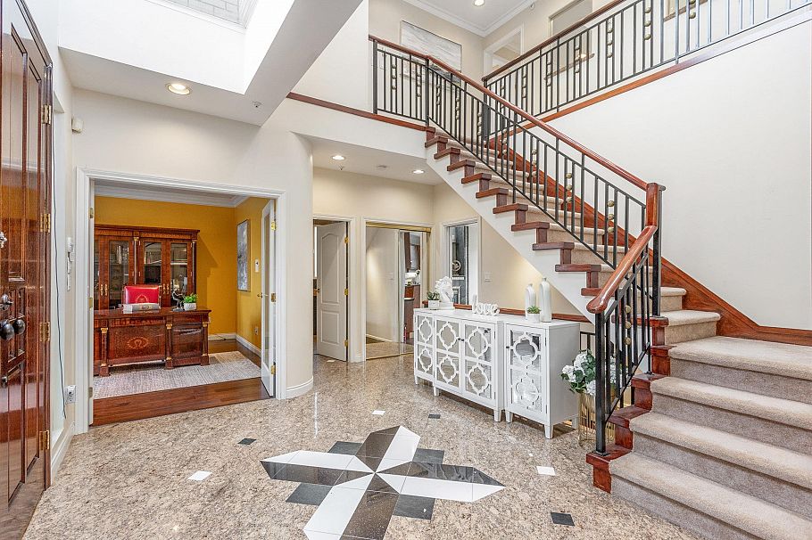 1088 W 42nd Avenue Vancouver, BC - 3