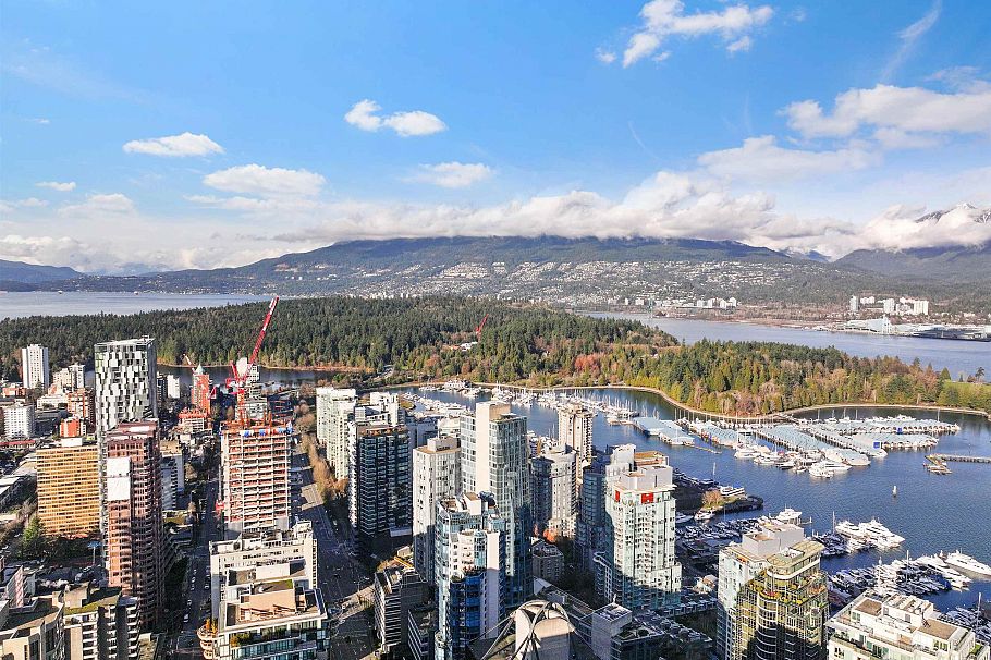 2303 1415 W Georgia Street Vancouver, BC - 35