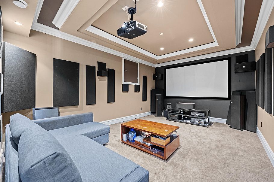 4042 W 34th Avenue Vancouver, BC - 35