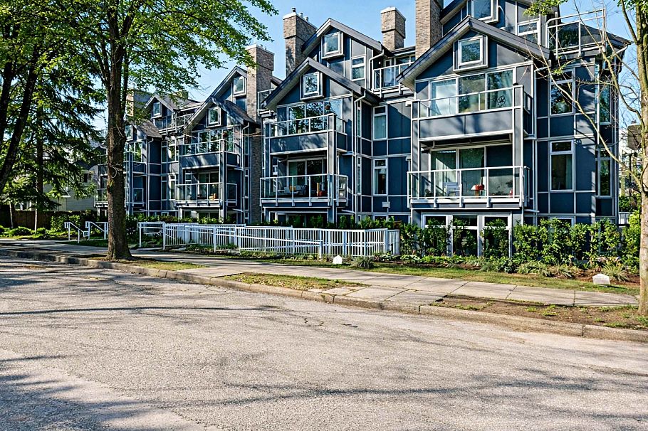 307 865 W 15th Avenue Vancouver, BC - 2