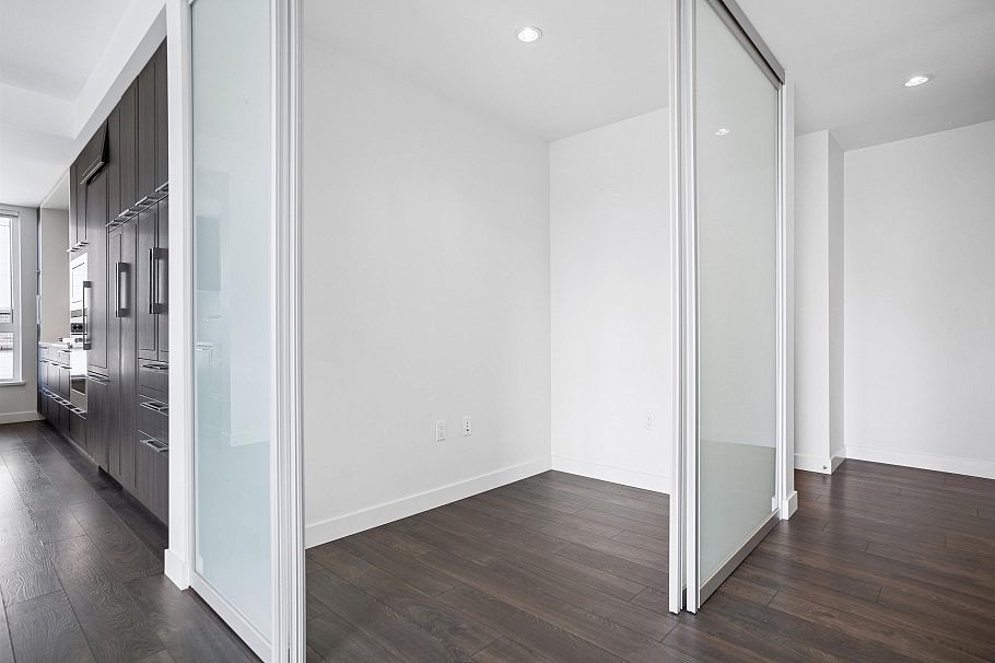 608 6677 Cambie Street Vancouver, BC - 16