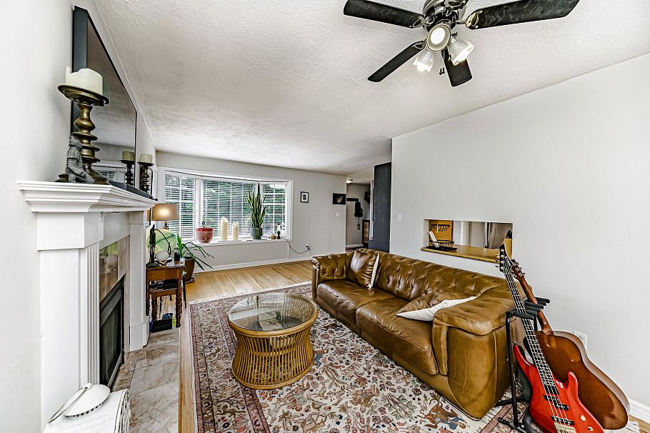 1749 Deep Cove Road North Vancouver, BC - 13