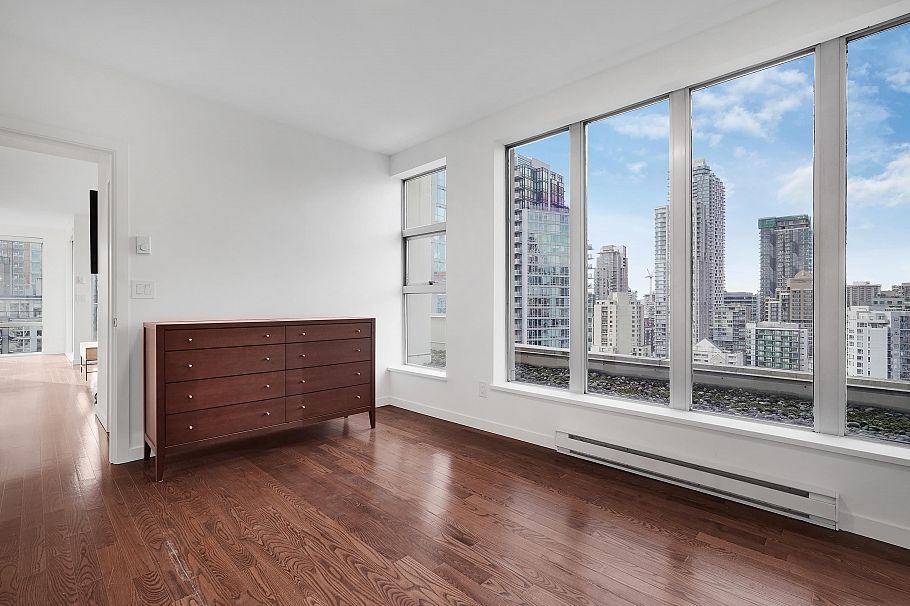 2404 1225 Richards Street Vancouver, BC - 11