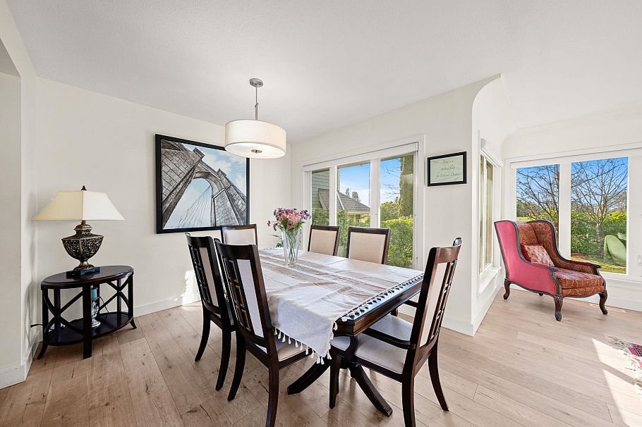 1436 Grand Boulevard North Vancouver, BC - 9