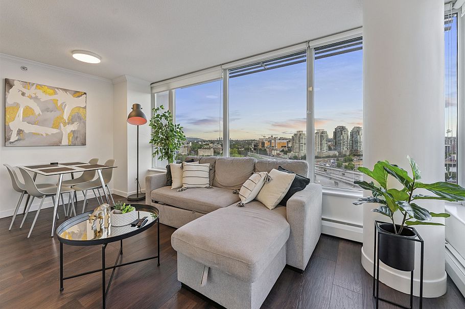 1802 688 Abbott Street Vancouver, BC - 4